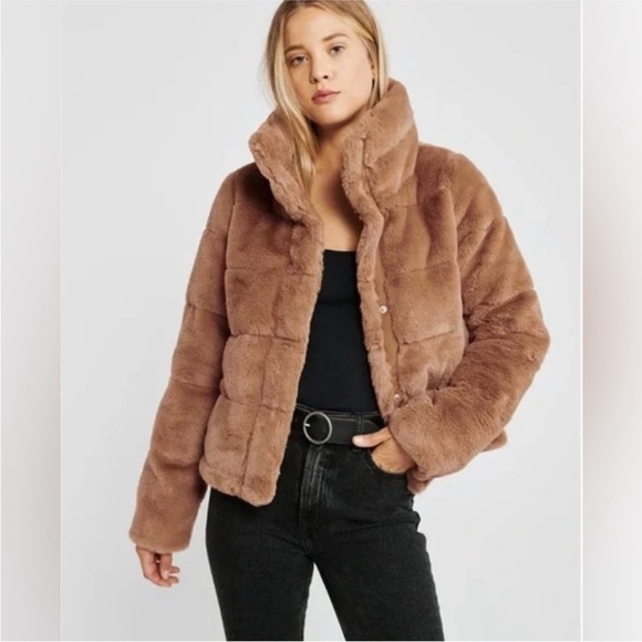 Abercrombie Faux Fur Puffer Coat - Picture 1 of 7